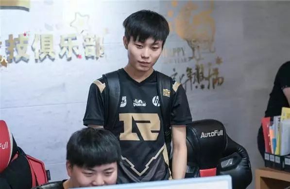 枚银牌