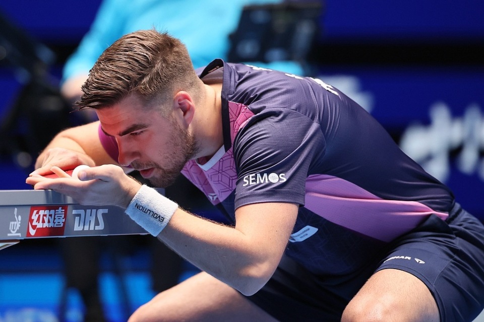 随着裁判的 随着裁判的