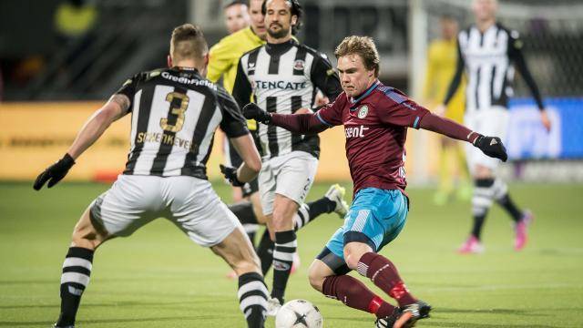 虽然他们在 虽然他们在